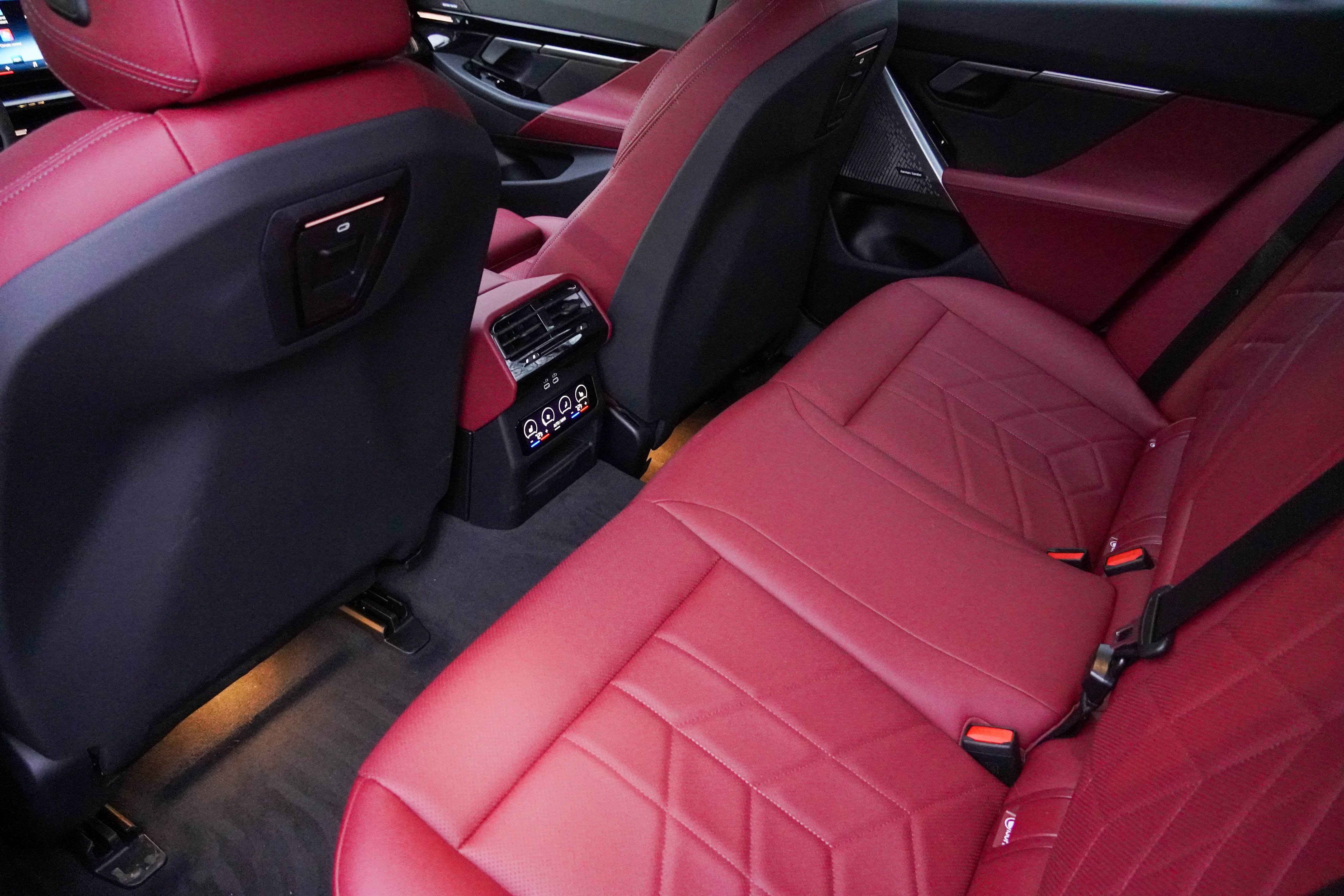 Certified 2026 BMW 530i xDrive image 35