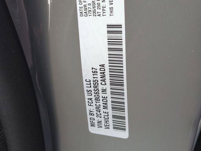 Certified 2025 Chrysler Pacifica Select image 32