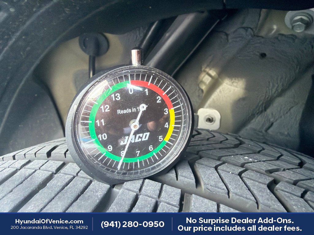 Used 2025 Hyundai Kona SEL FWD image 12