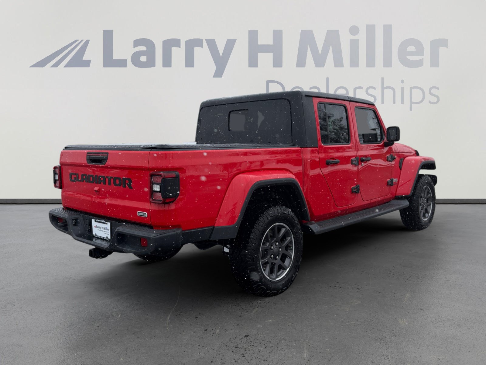 Used 2020 Jeep Gladiator Overland AWD/4WD image 6