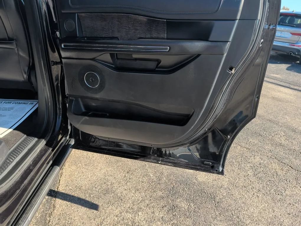 Used 2019 Ford Expedition Max Limited AWD/4WD image 17