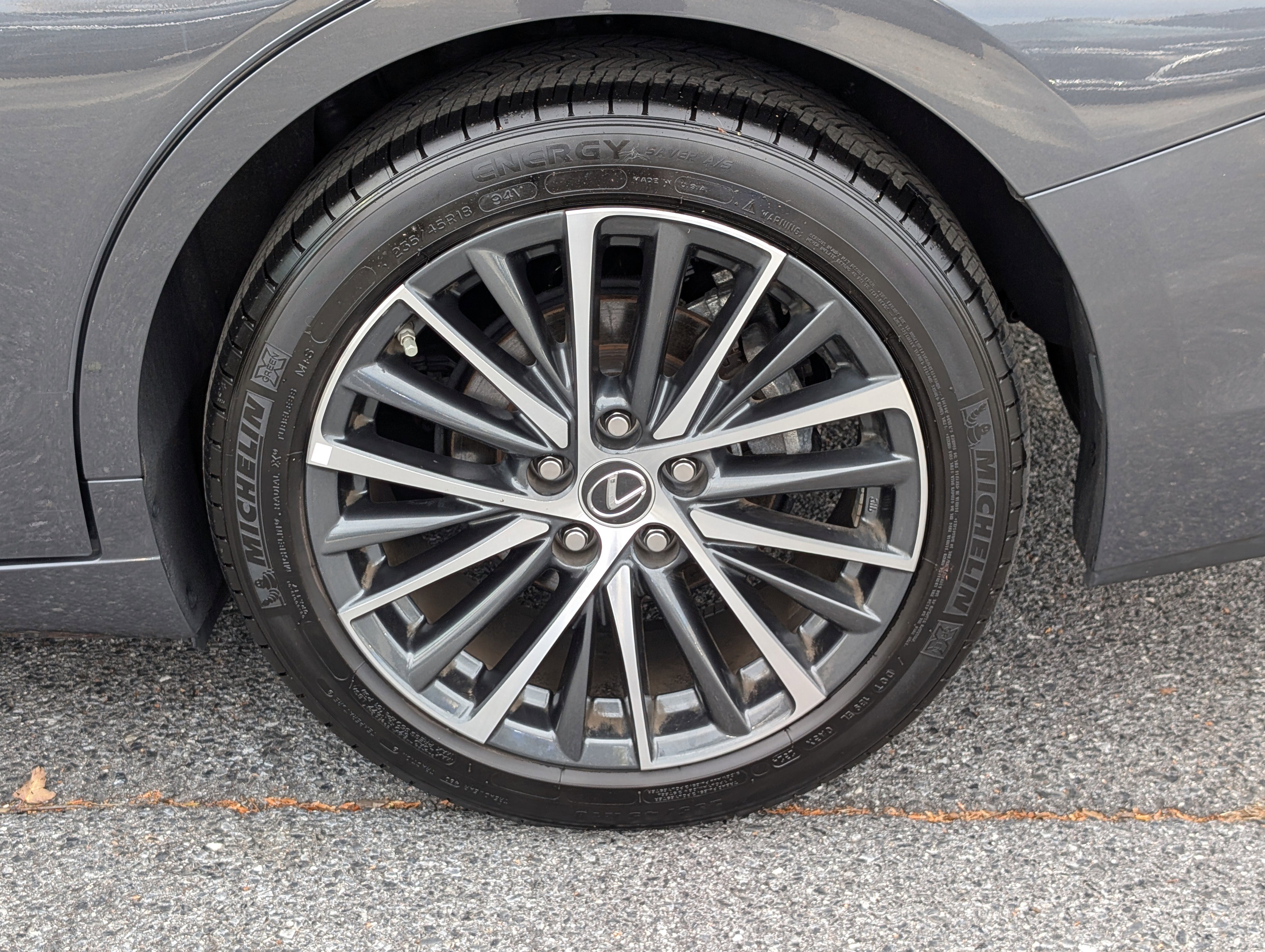 Certified 2025 Lexus ES 350 w/ Premium Package image 10