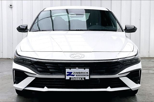 New 2026 Hyundai Elantra SEL FWD image 3