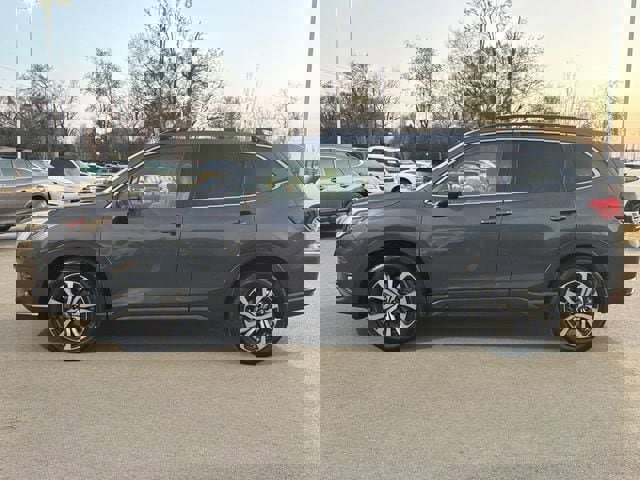 Used 2022 Subaru Forester Limited image 6