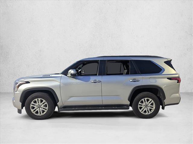 Used 2025 Toyota Sequoia SR5 AWD/4WD image 5