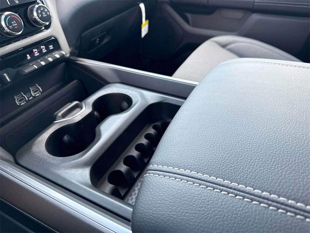 New 2026 RAM 1500 4x4 Crew Cab image 26