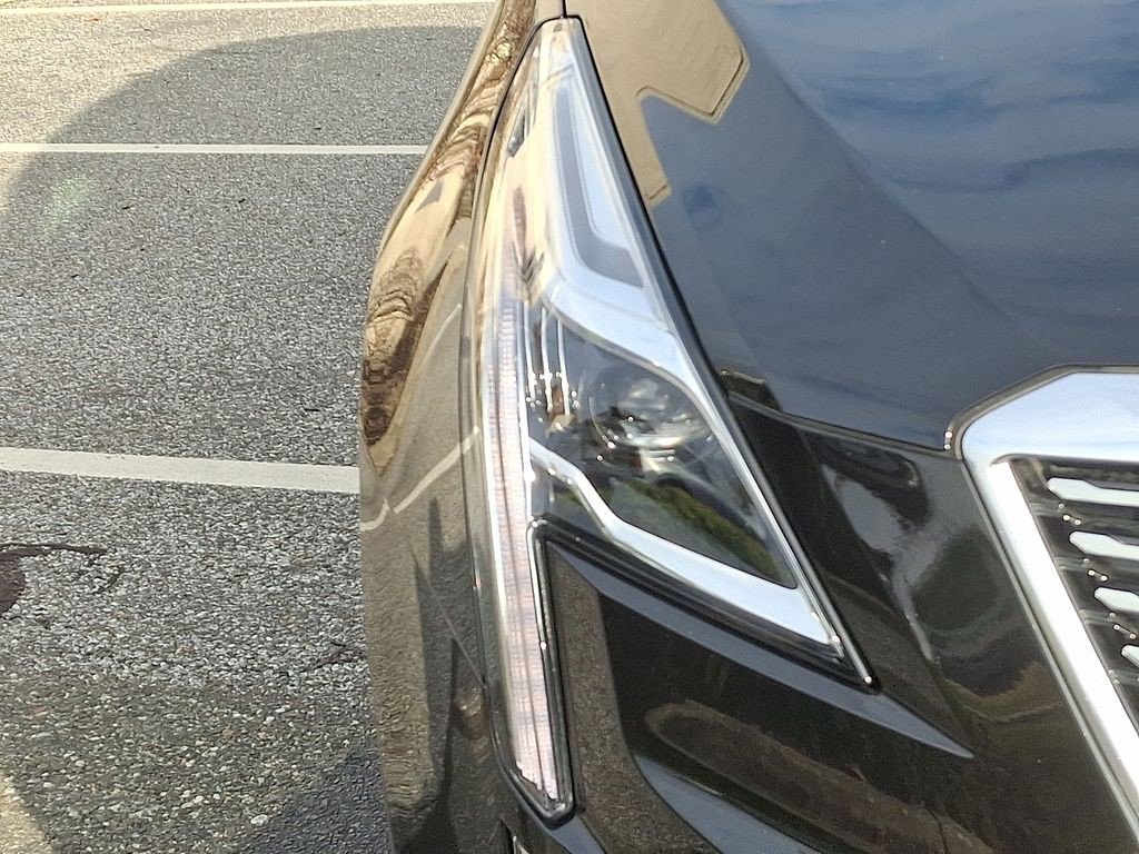 Certified 2025 Cadillac XT5 Premium Luxury w/ LPO, Floor Liner Package image 10