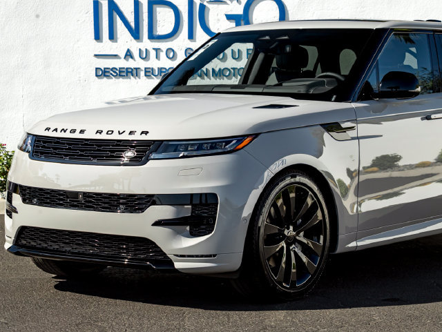 New 2026 Land Rover Range Rover Sport Dynamic SE AWD/4WD image 2