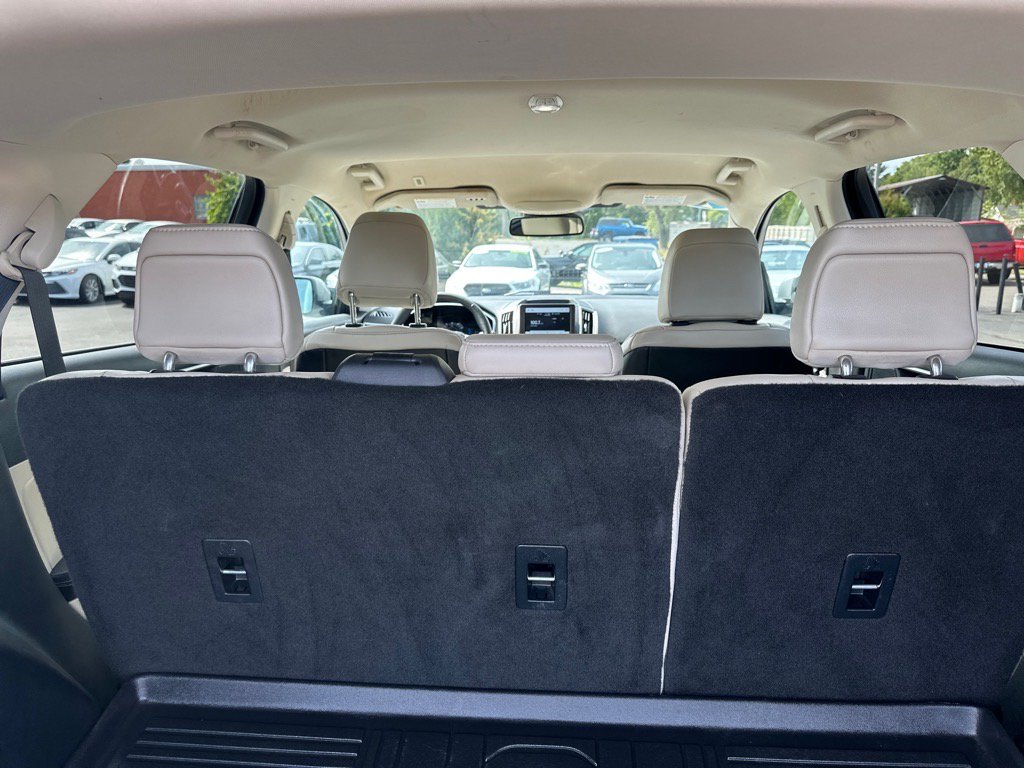Used 2021 Ford Edge Titanium w/ Cargo Accessory Package AWD/4WD image 10