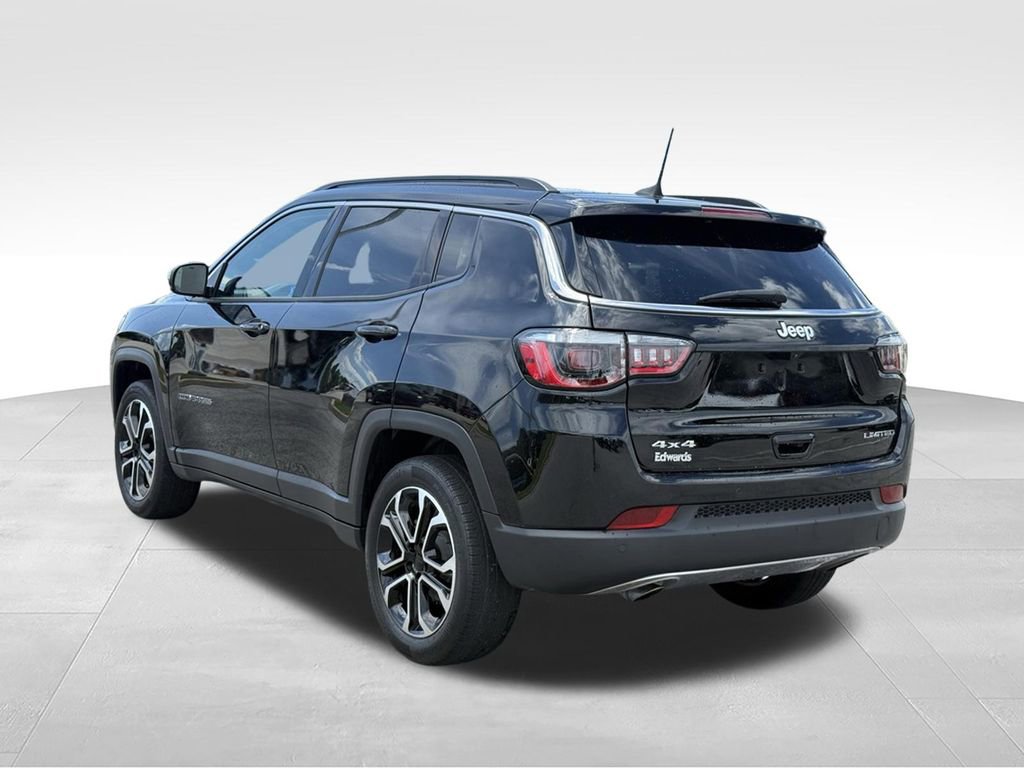 Used 2023 Jeep Compass Limited AWD/4WD image 3
