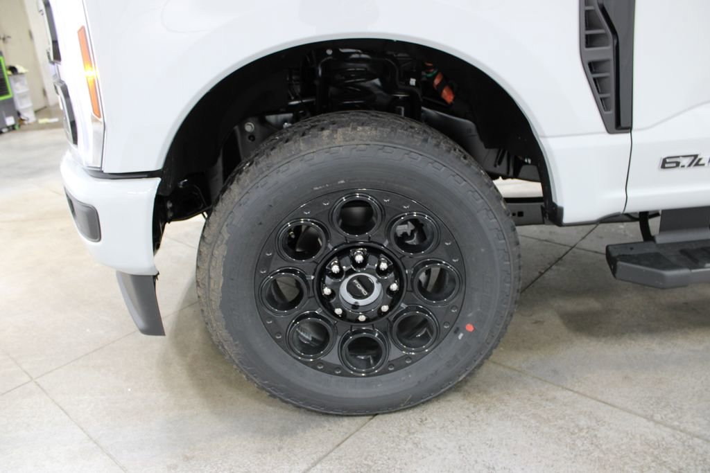 New 2026 Ford F250 XLT w/ XLT Premium Package image 38