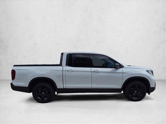 Used 2025 Honda Ridgeline Black Edition image 4