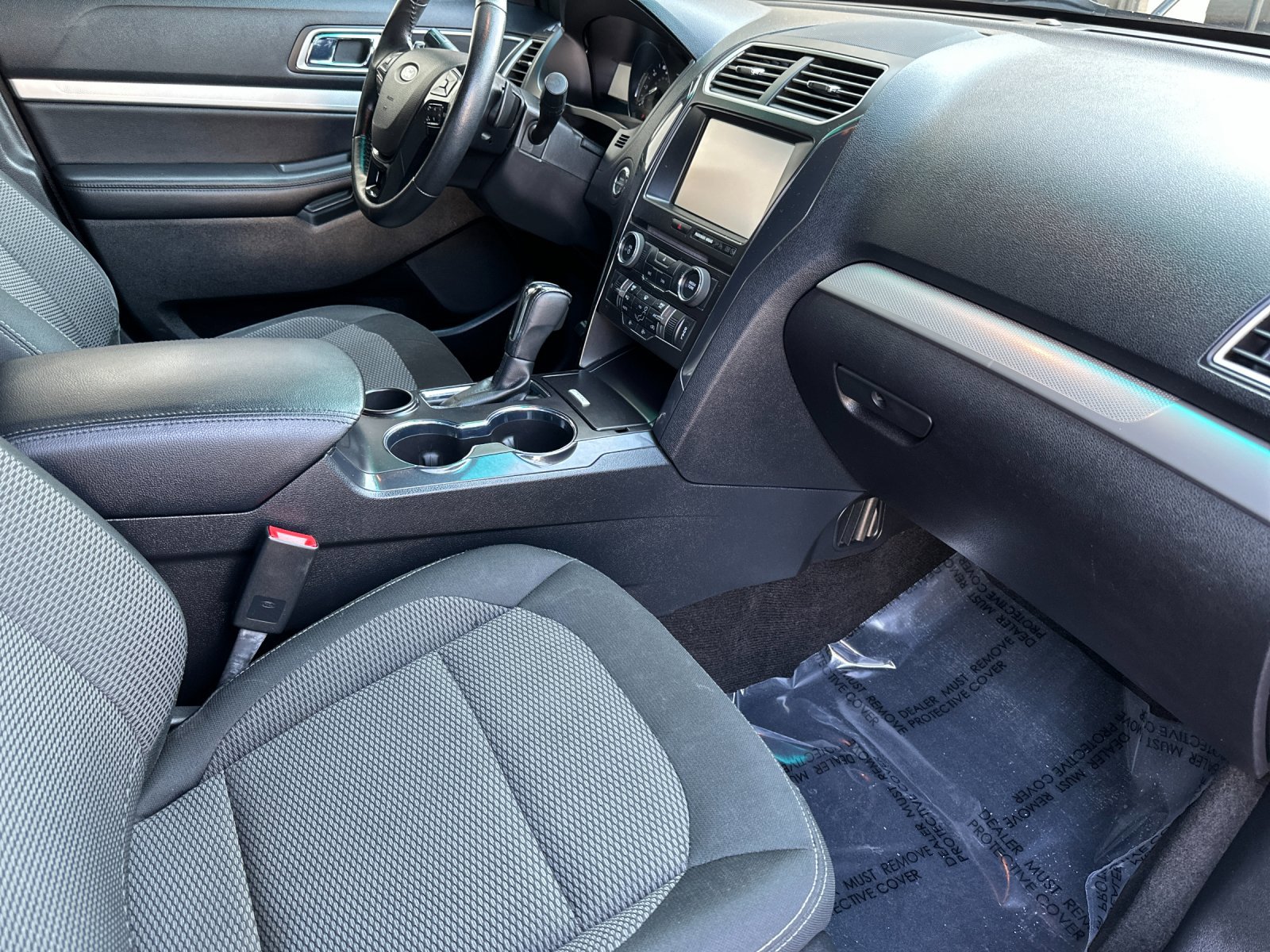 Used 2016 Ford Explorer XLT w/ Equipment Group 201A image 17