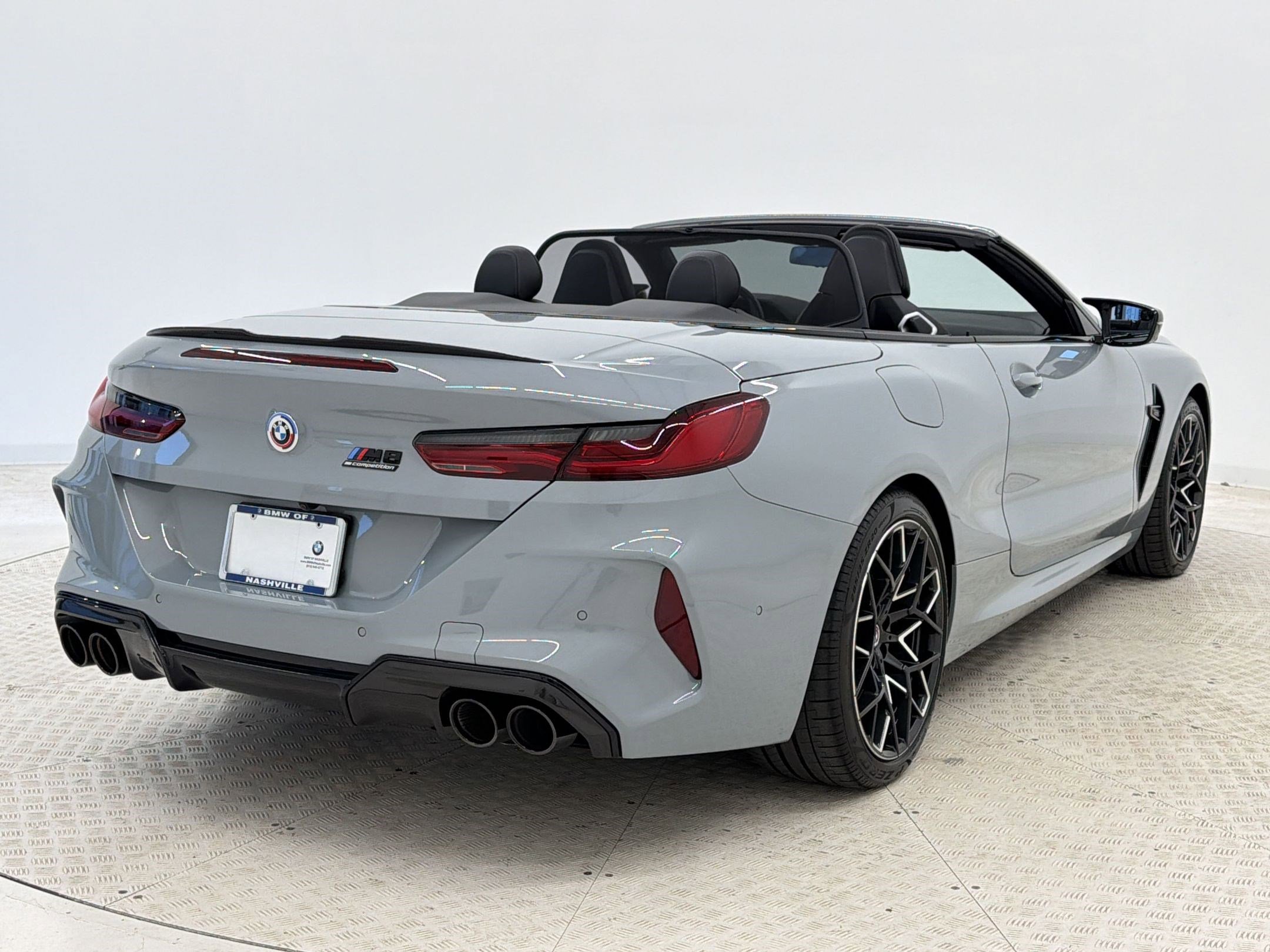 Used 2023 BMW M8 Competition w/ M Carbon Exterior Package AWD/4WD image 9