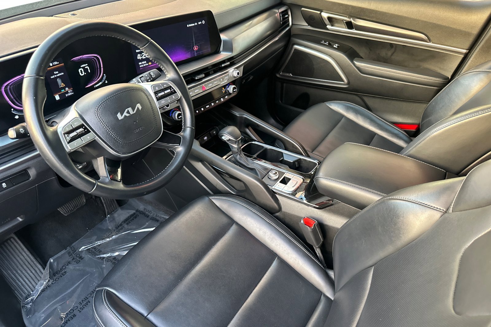 Used 2024 Kia Telluride LX image 11