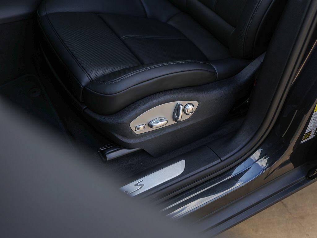 New 2026 Porsche Macan S AWD/4WD image 15