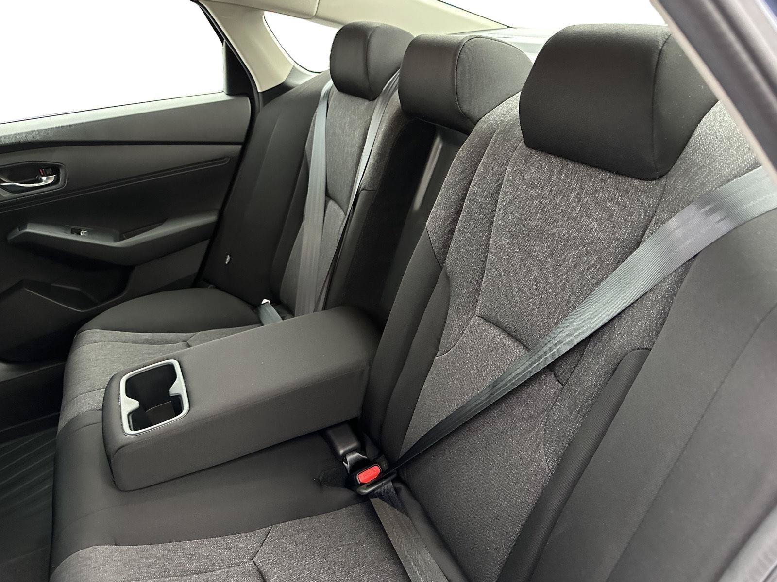 Used 2025 Honda Accord SE image 11