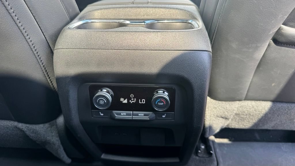 Used 2025 Buick Enclave Avenir w/ LPO, Floor Liner Package FWD image 12