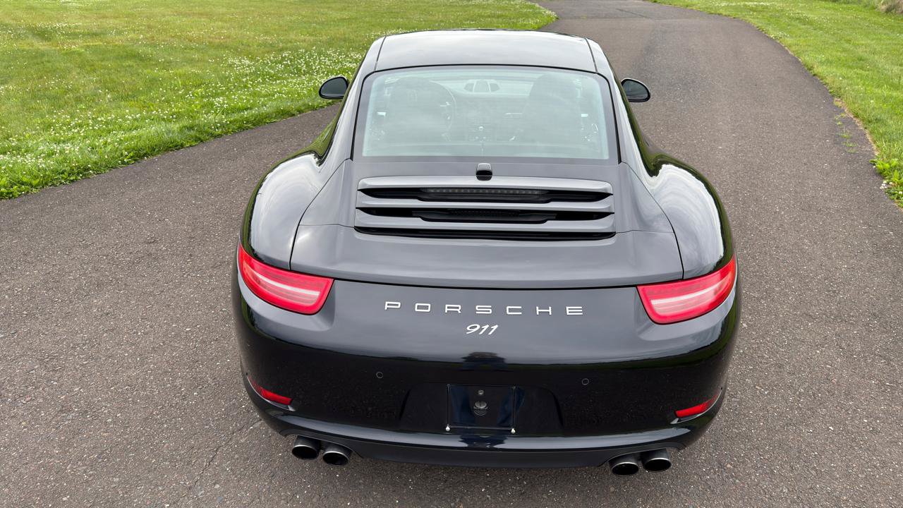 Used 2016 Porsche 911 Carrera Black Edition RWD image 24