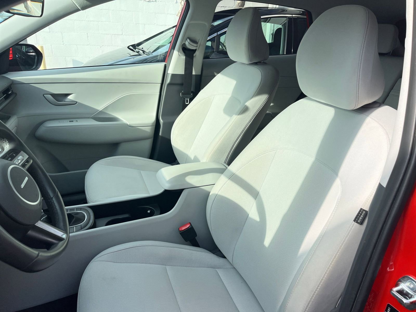 Used 2025 Hyundai Kona SEL image 36