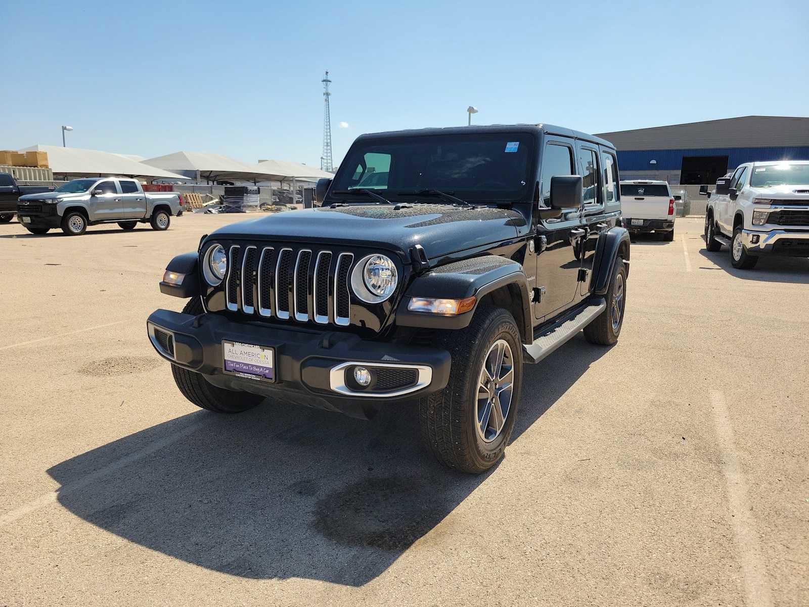 Used 2023 Jeep Wrangler Unlimited Sahara w/ Cold Weather Group AWD/4WD image 4
