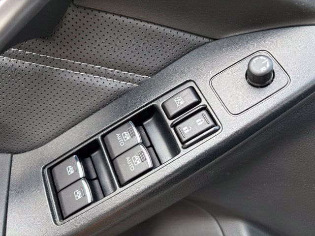 Used 2025 Subaru Forester Limited AWD/4WD image 15