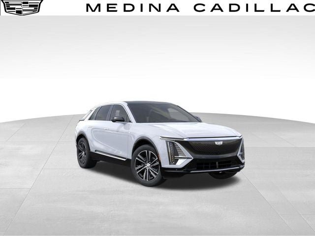 New 2027 Cadillac Lyriq Luxury w/ LPO, Floor Liner Package