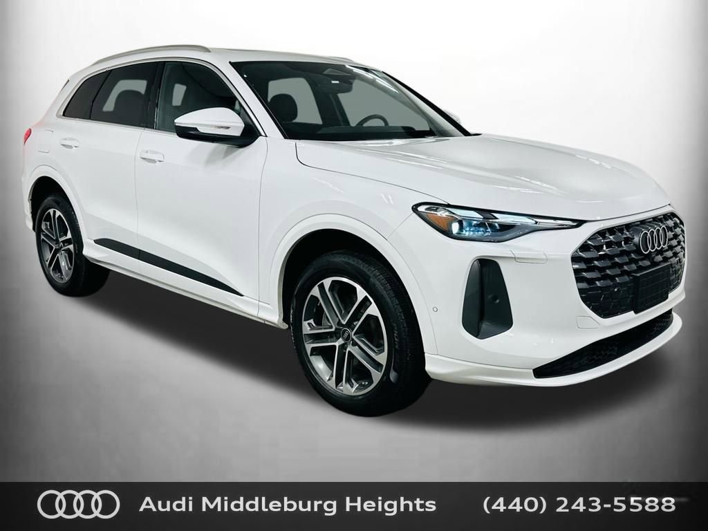 Certified 2025 Audi Q5 Premium w/ Convenience Package image 1