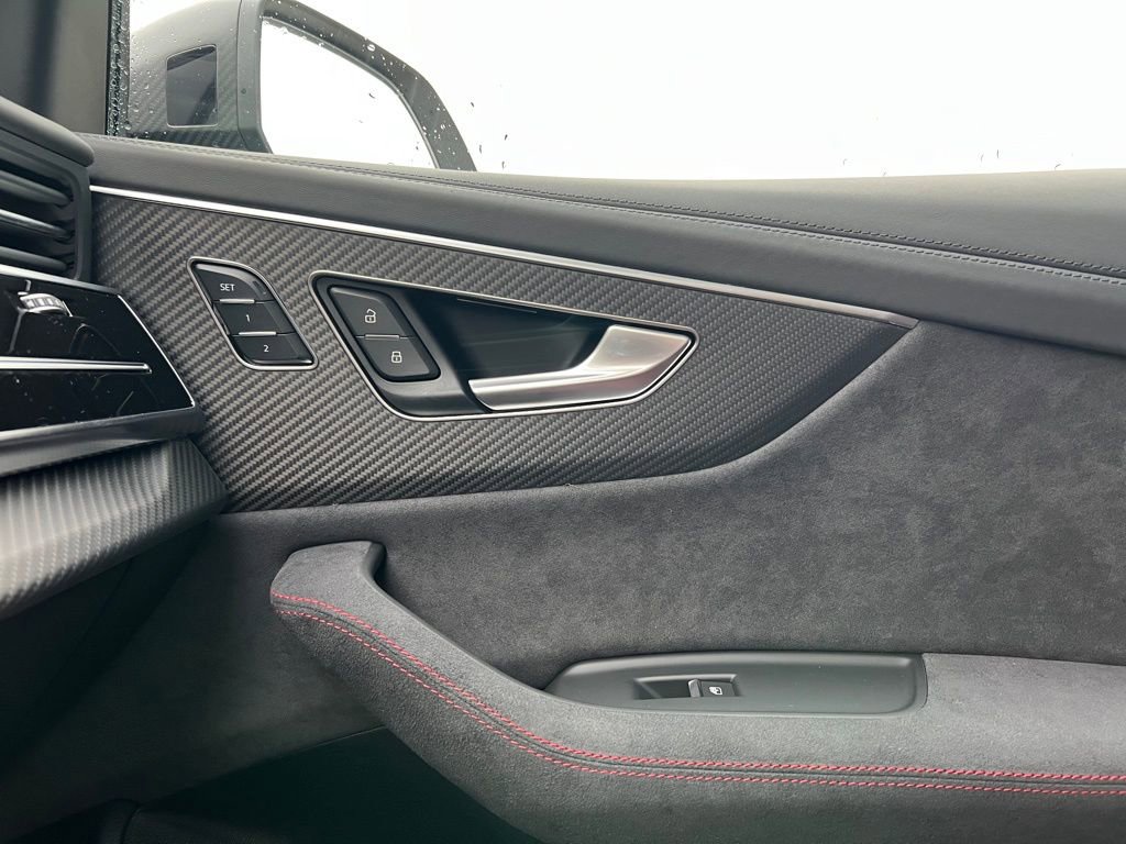 New 2026 Audi RS Q8 performance image 30