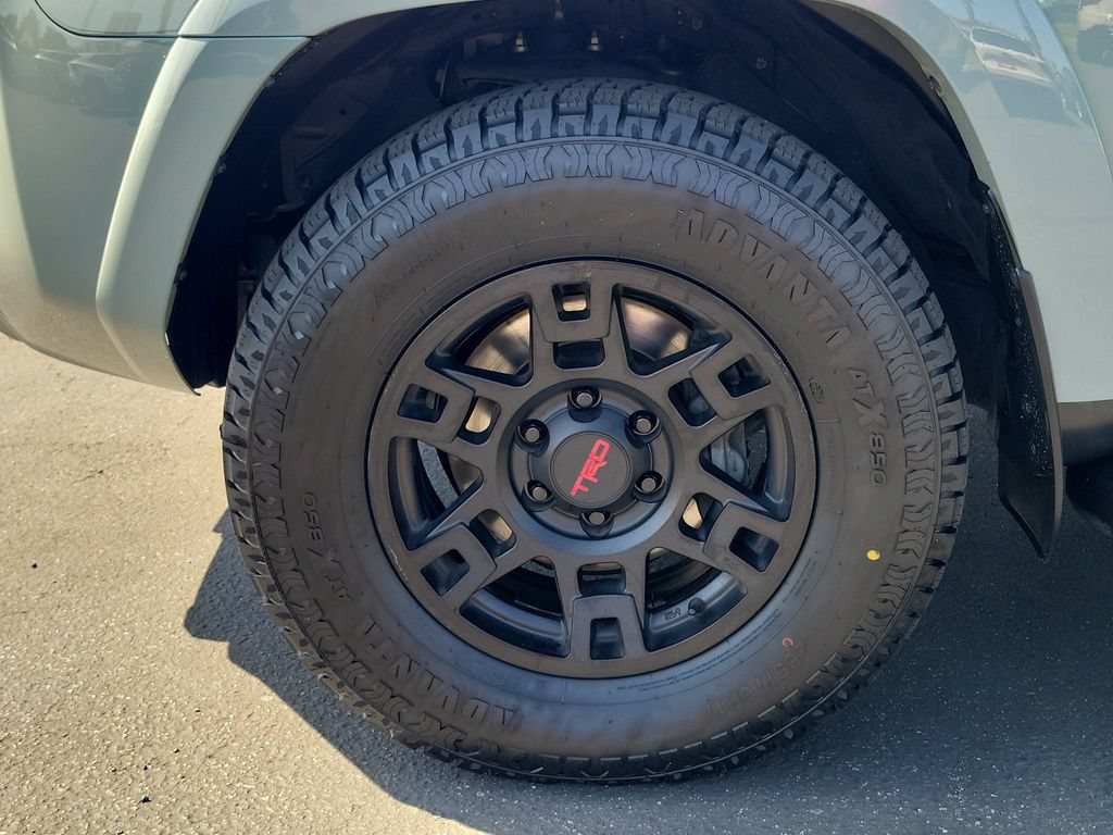 Used 2023 Toyota 4Runner TRD Off-Road Premium w/ Off Road Premium Plus Package AWD/4WD image 29