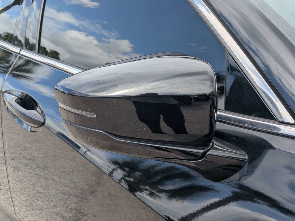 Used 2023 Acura TLX w/ Technology Package FWD image 10