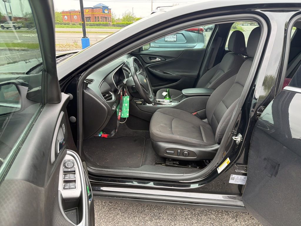 Used 2022 Chevrolet Malibu RS FWD image 6