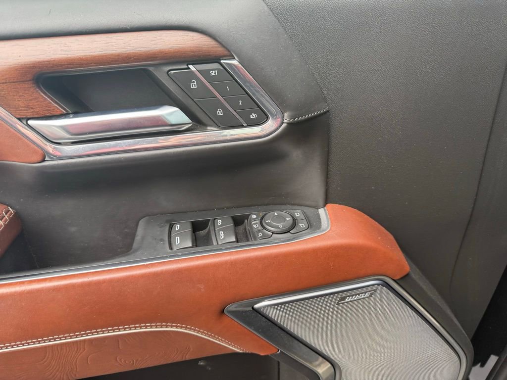 Used 2024 GMC Sierra 2500 Denali Ultimate w/ Snow Plow Prep/Camper Package image 10