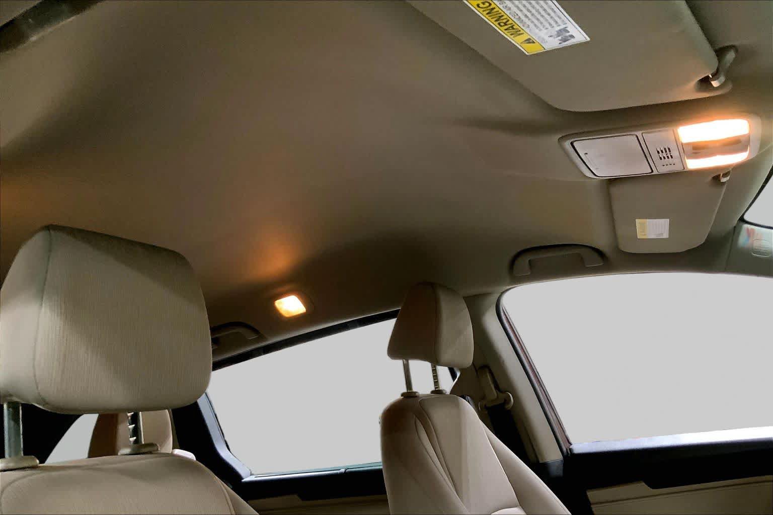 Used 2018 Honda Odyssey EX image 14