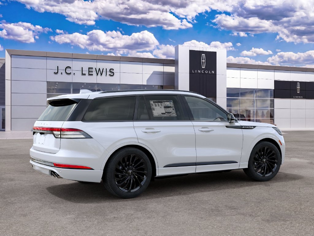 New 2027 Lincoln Aviator Reserve w/ Luxury Package RWD image 6