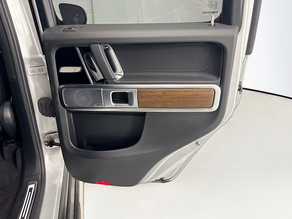 Used 2025 Mercedes-Benz G 550 image 26