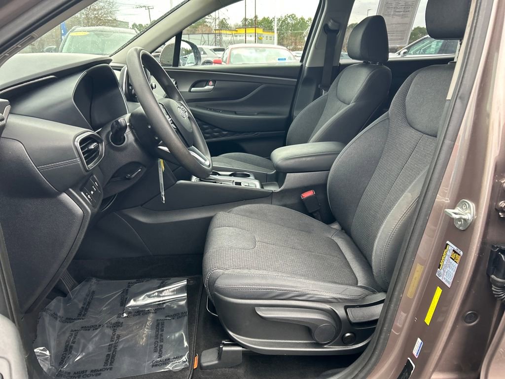 Used 2020 Hyundai Santa Fe SE w/ Cargo Package image 14