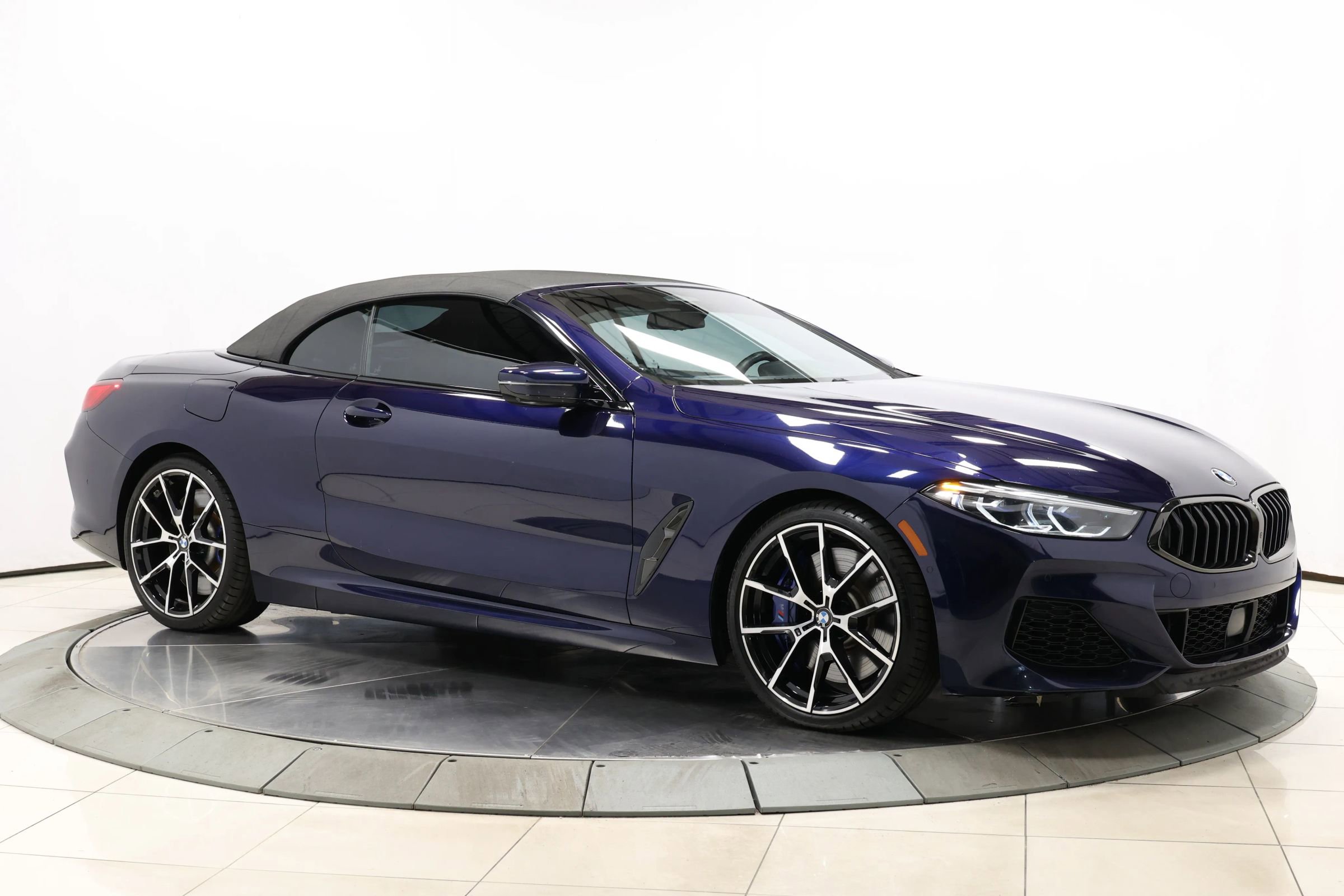 Used 2022 BMW M850i xDrive Convertible image 85