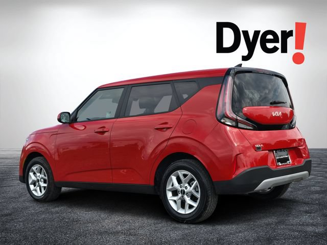 Certified 2025 Kia Soul S FWD image 7