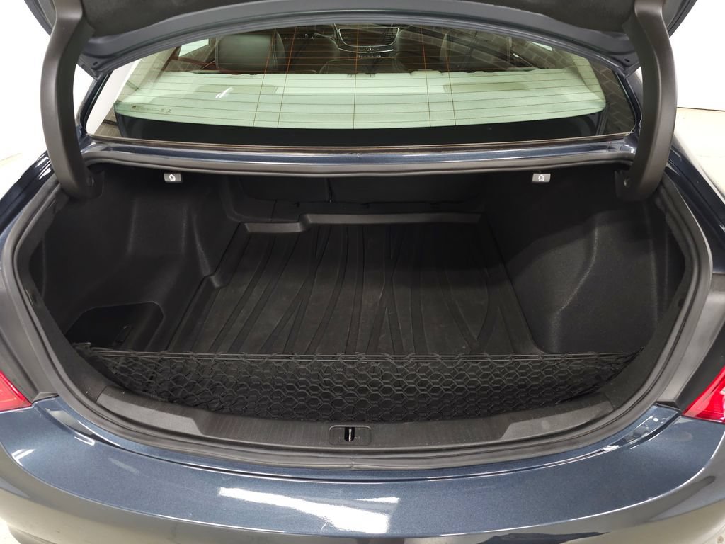 Used 2019 Buick LaCrosse Premium w/ Sun and Shade Package FWD image 9
