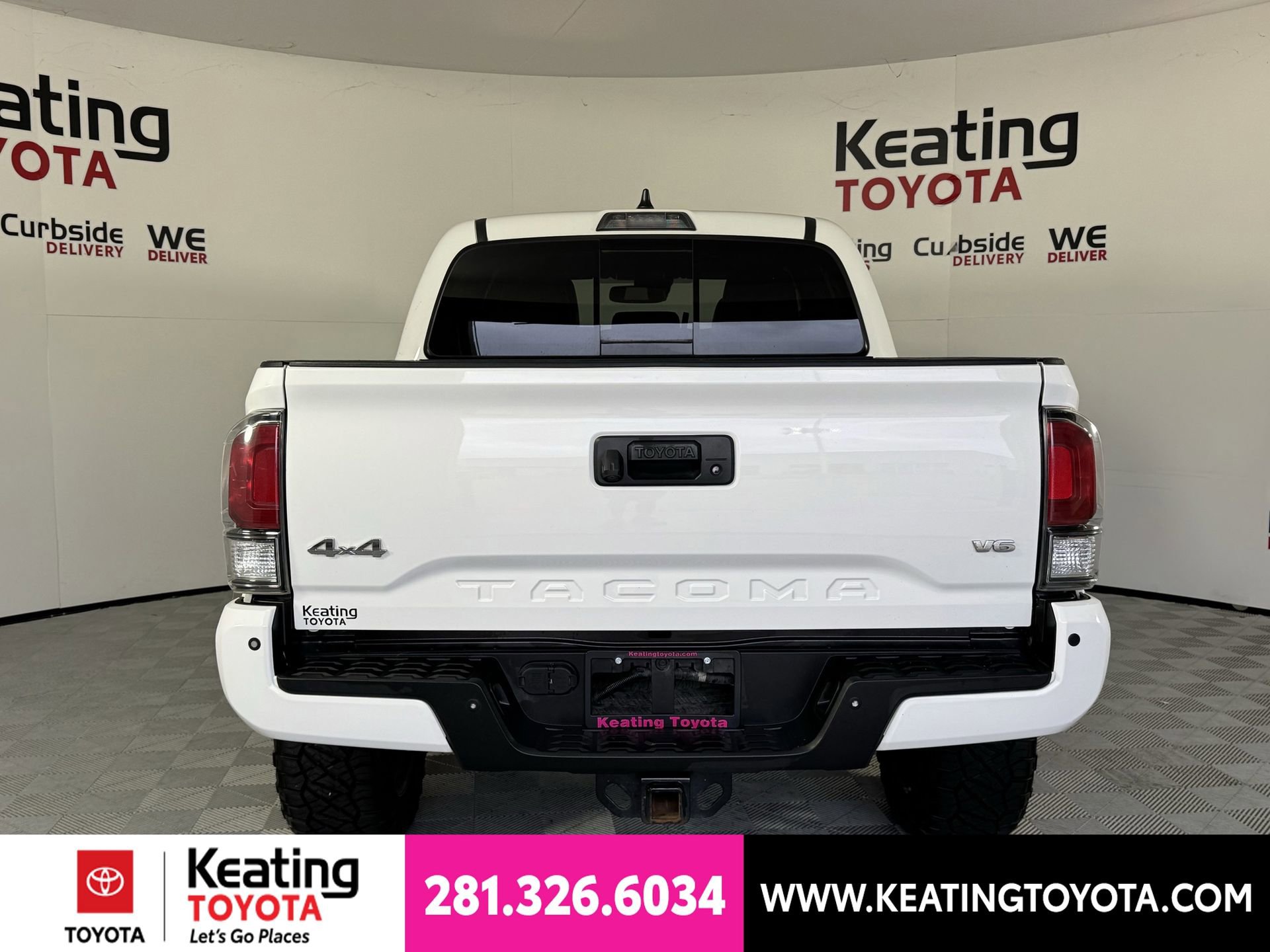 Used 2021 Toyota Tacoma Limited AWD/4WD image 6