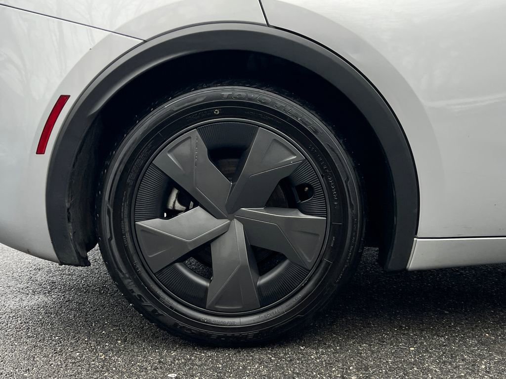 Used 2024 Toyota Prius LE image 8