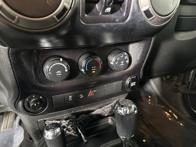 Used 2017 Jeep Wrangler Unlimited Sport w/ Quick Order Package 24S AWD/4WD image 10