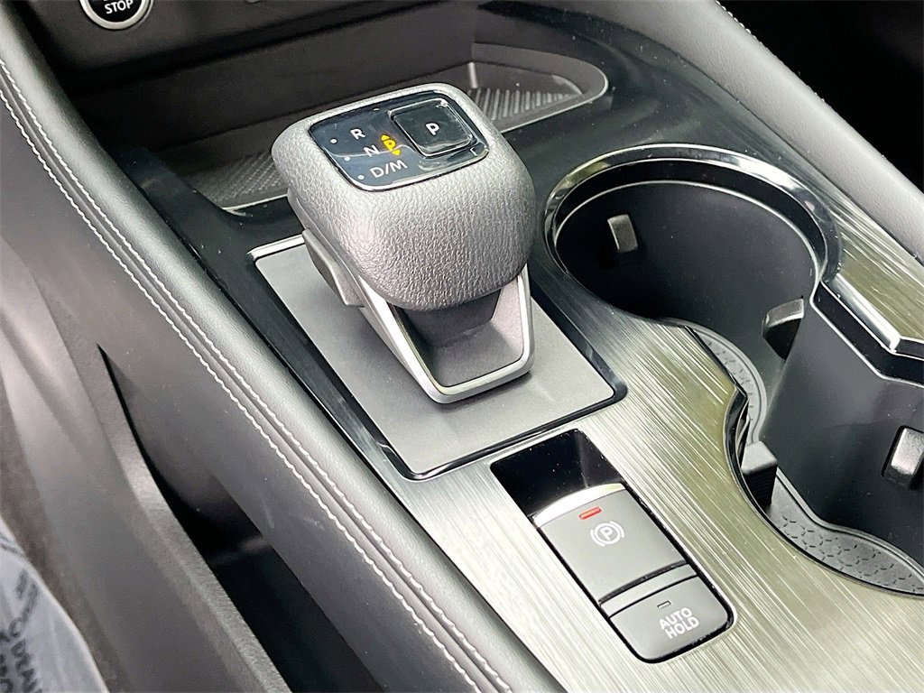 Certified 2023 Nissan Rogue SL w/ SL Premium Package image 15