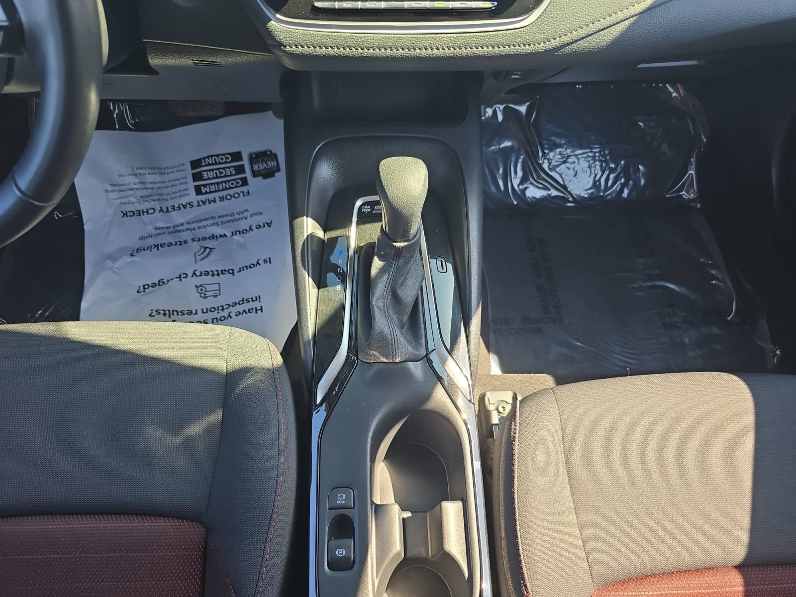 Certified 2025 Toyota Corolla SE w/ Convenience Package FWD image 17