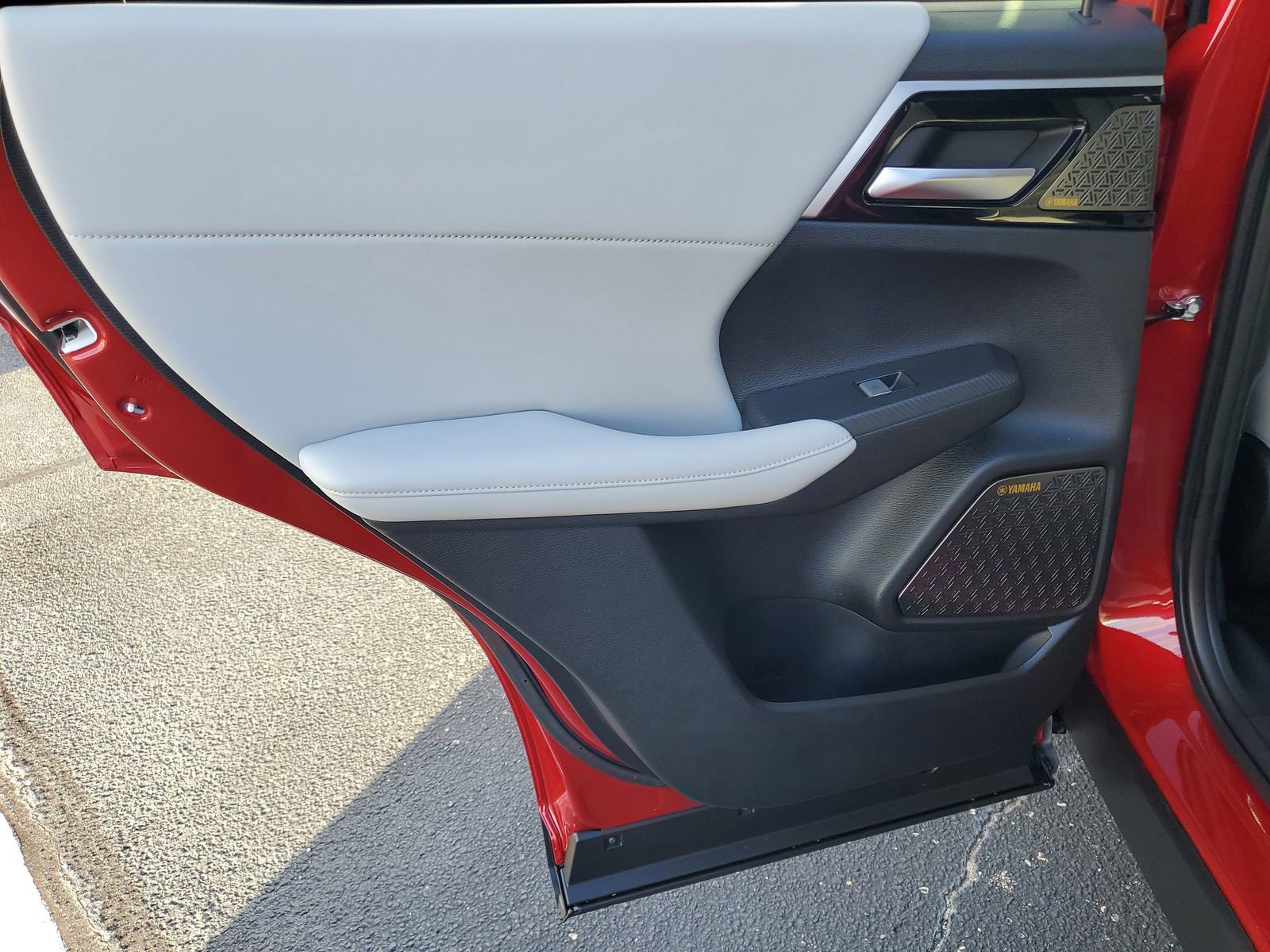 New 2025 Mitsubishi Outlander SE FWD image 23