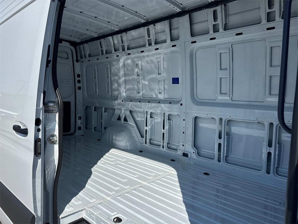New 2025 Mercedes-Benz Sprinter 2500 image 12