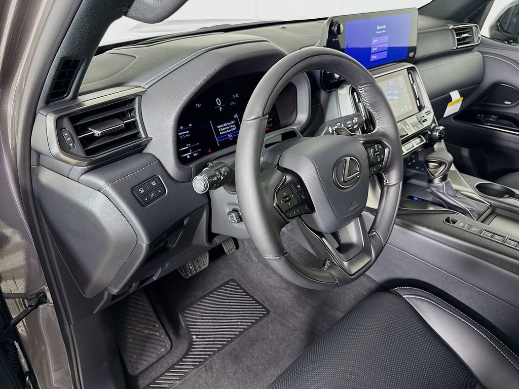 New 2026 Lexus LX 600 4WD w/ Luxury Package image 9