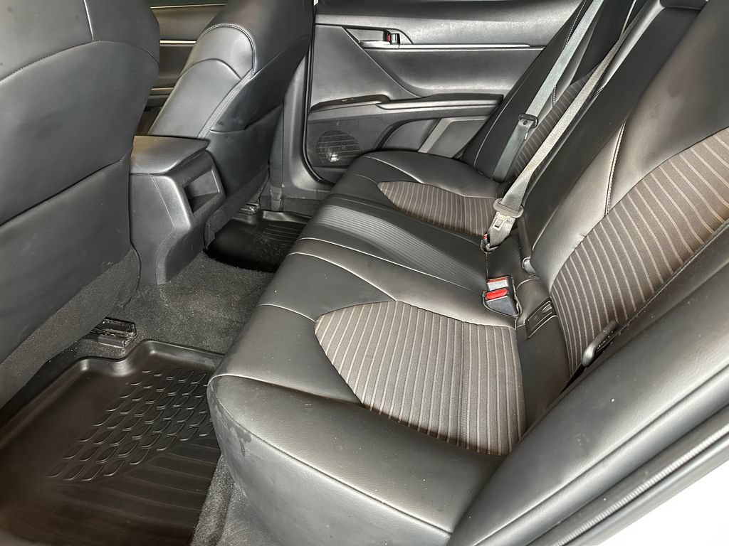 Used 2022 Toyota Camry SE FWD image 21