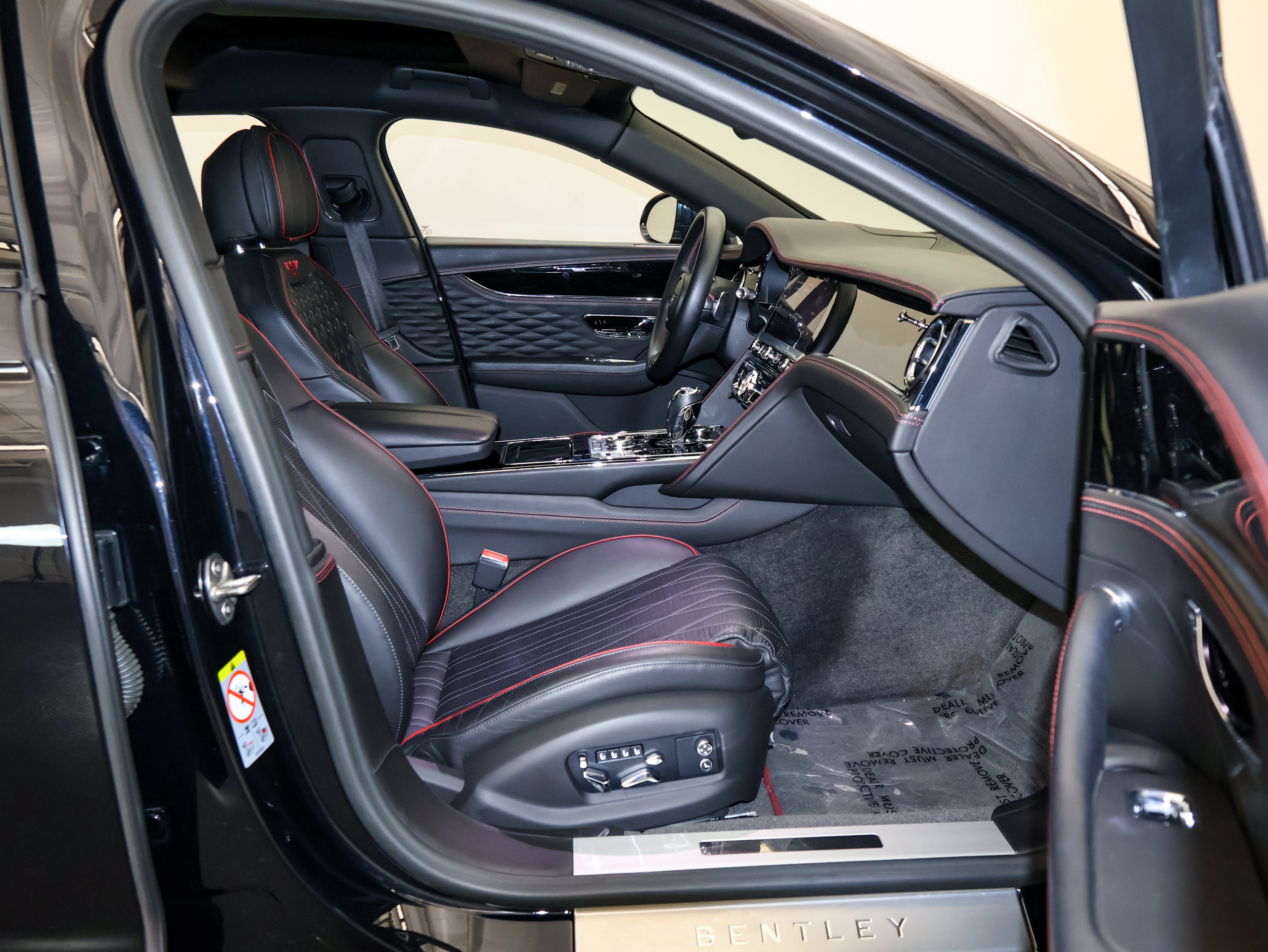 Used 2022 Bentley Flying Spur V8 image 52